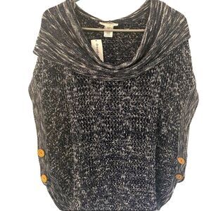 GORGEOUS soft Dress Barn open weave navy and white sleeveless sweater NWT!